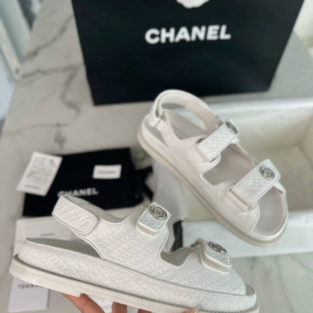 Beach shoes
