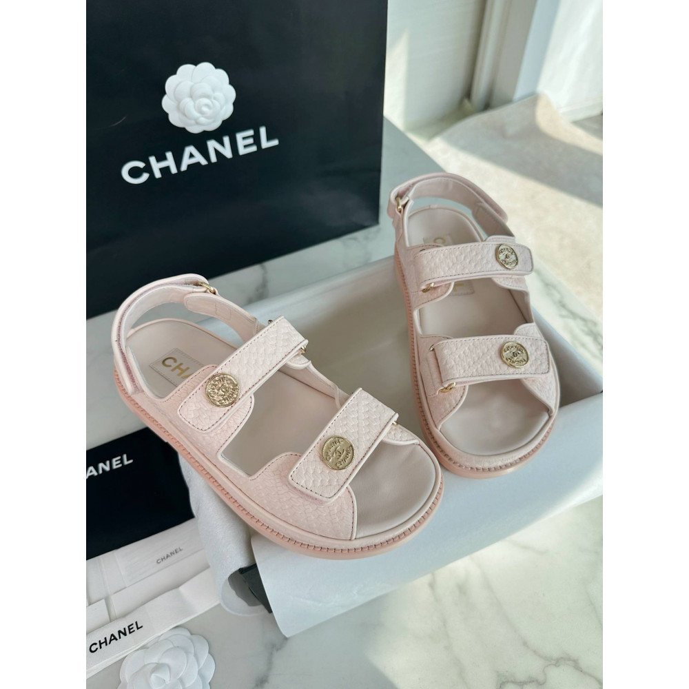 Beach shoes
