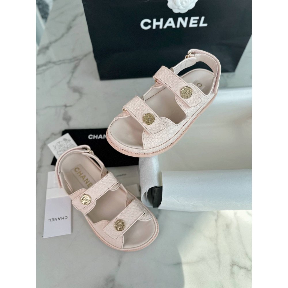 Beach shoes