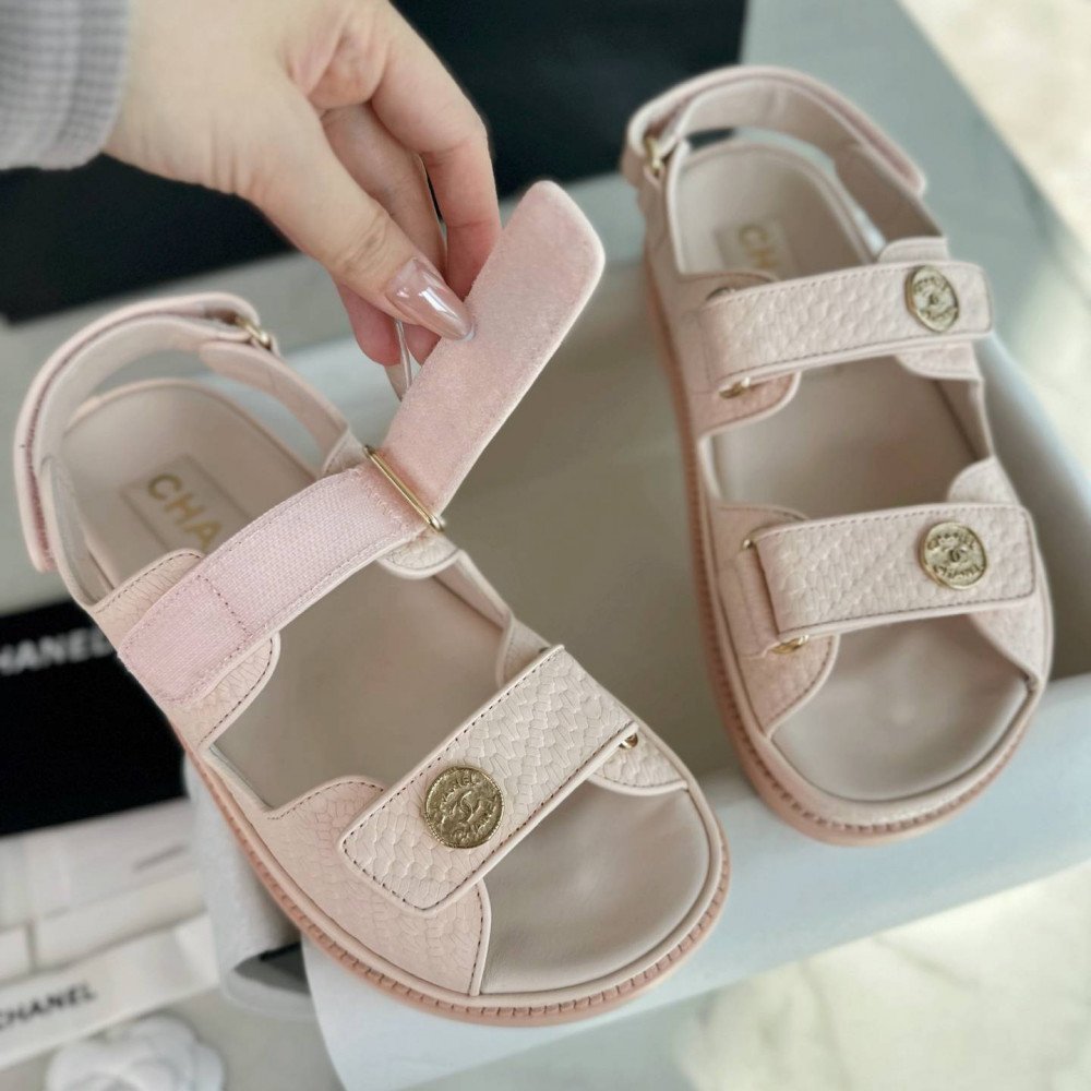 Beach shoes
