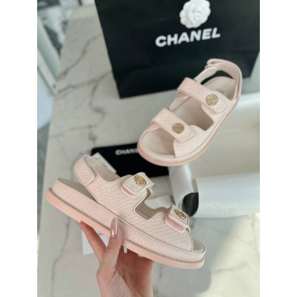 Beach shoes