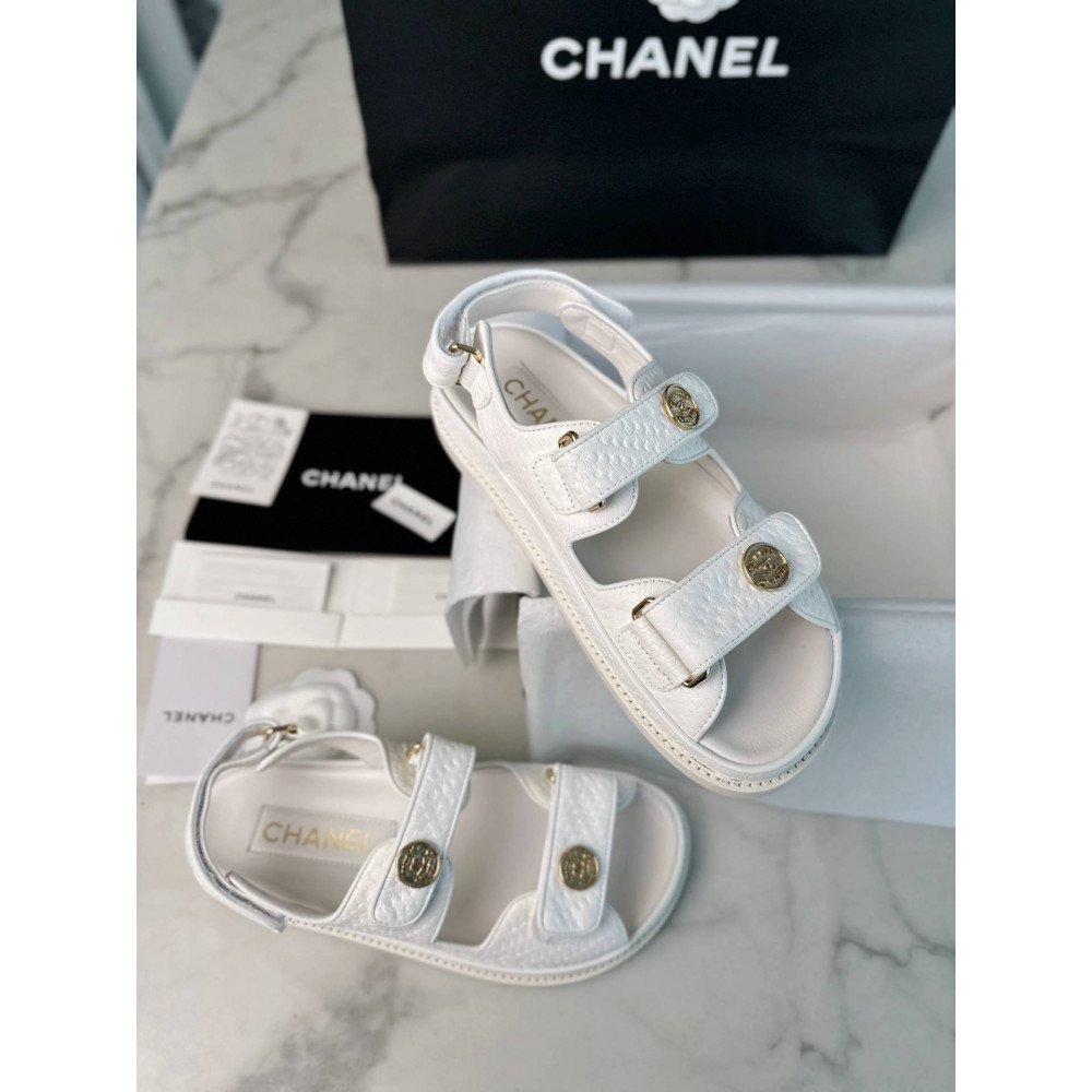 Beach shoes