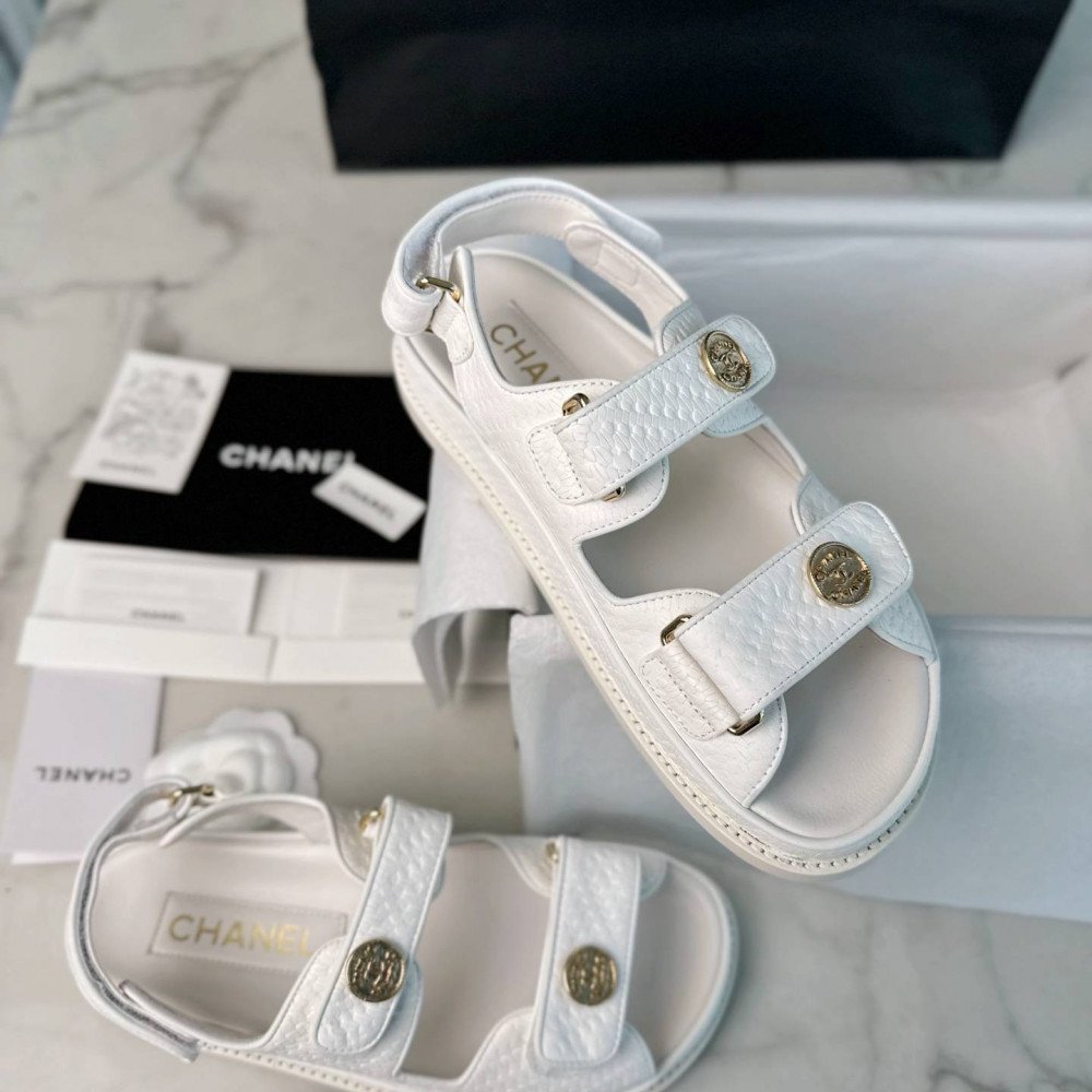 Beach shoes