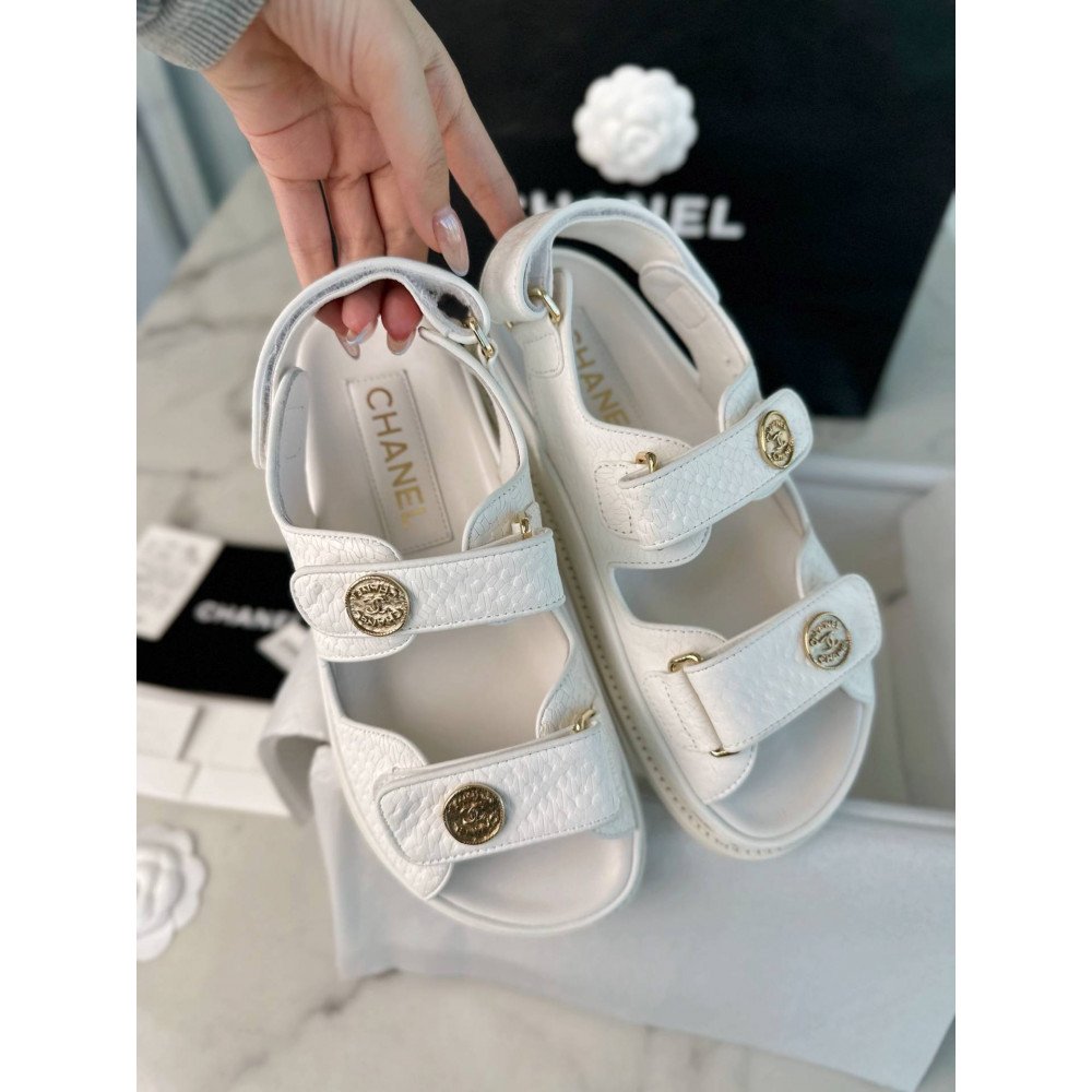Beach shoes