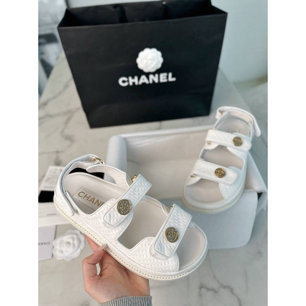 Beach shoes