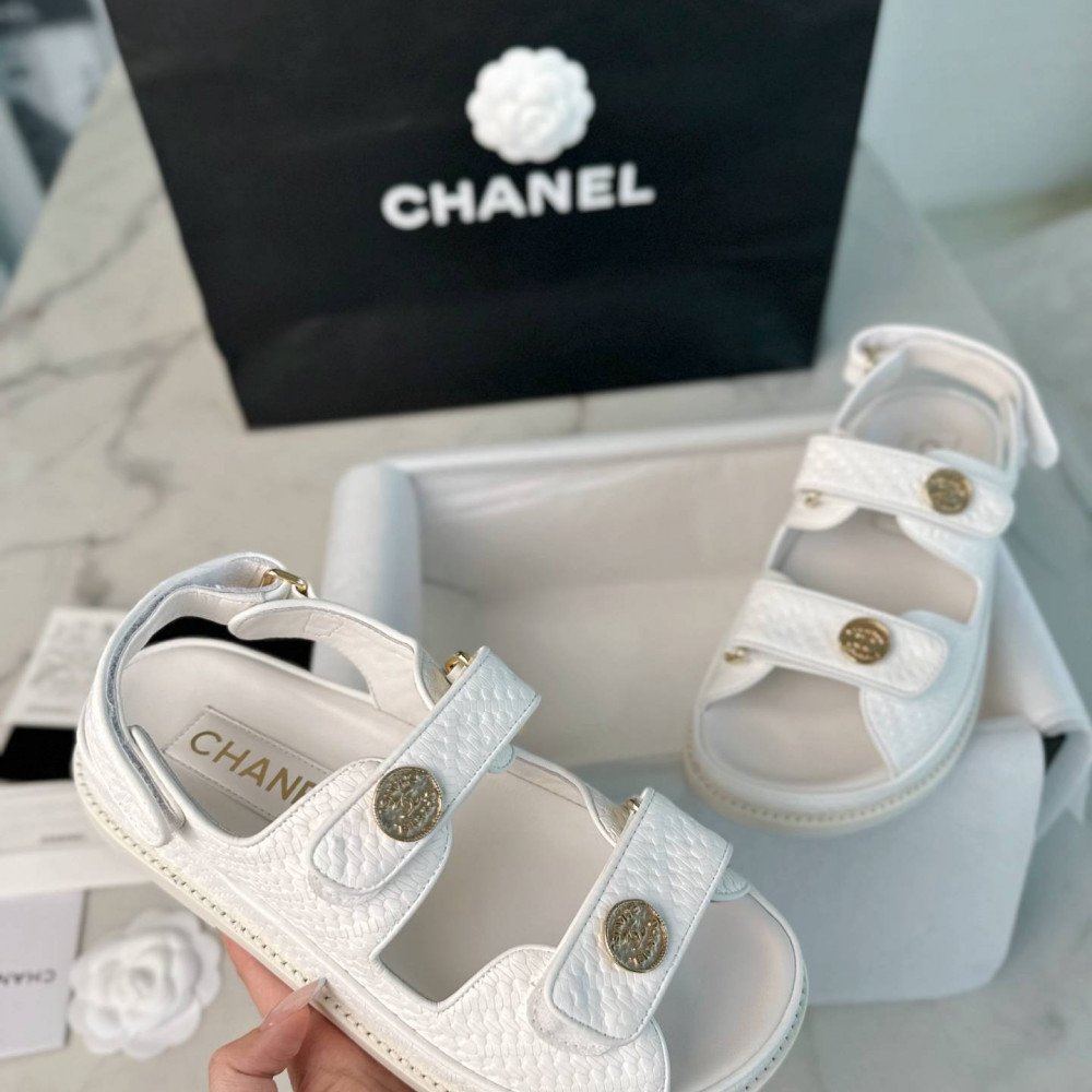 Beach shoes