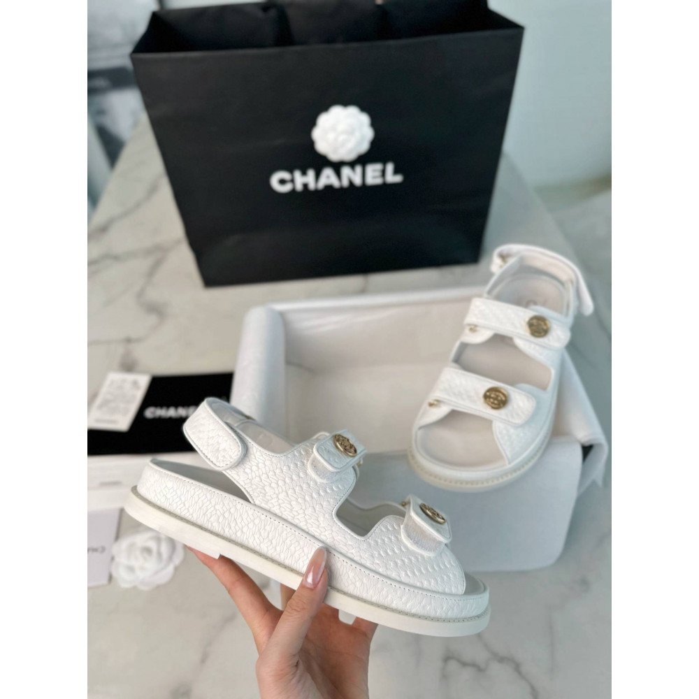 Beach shoes