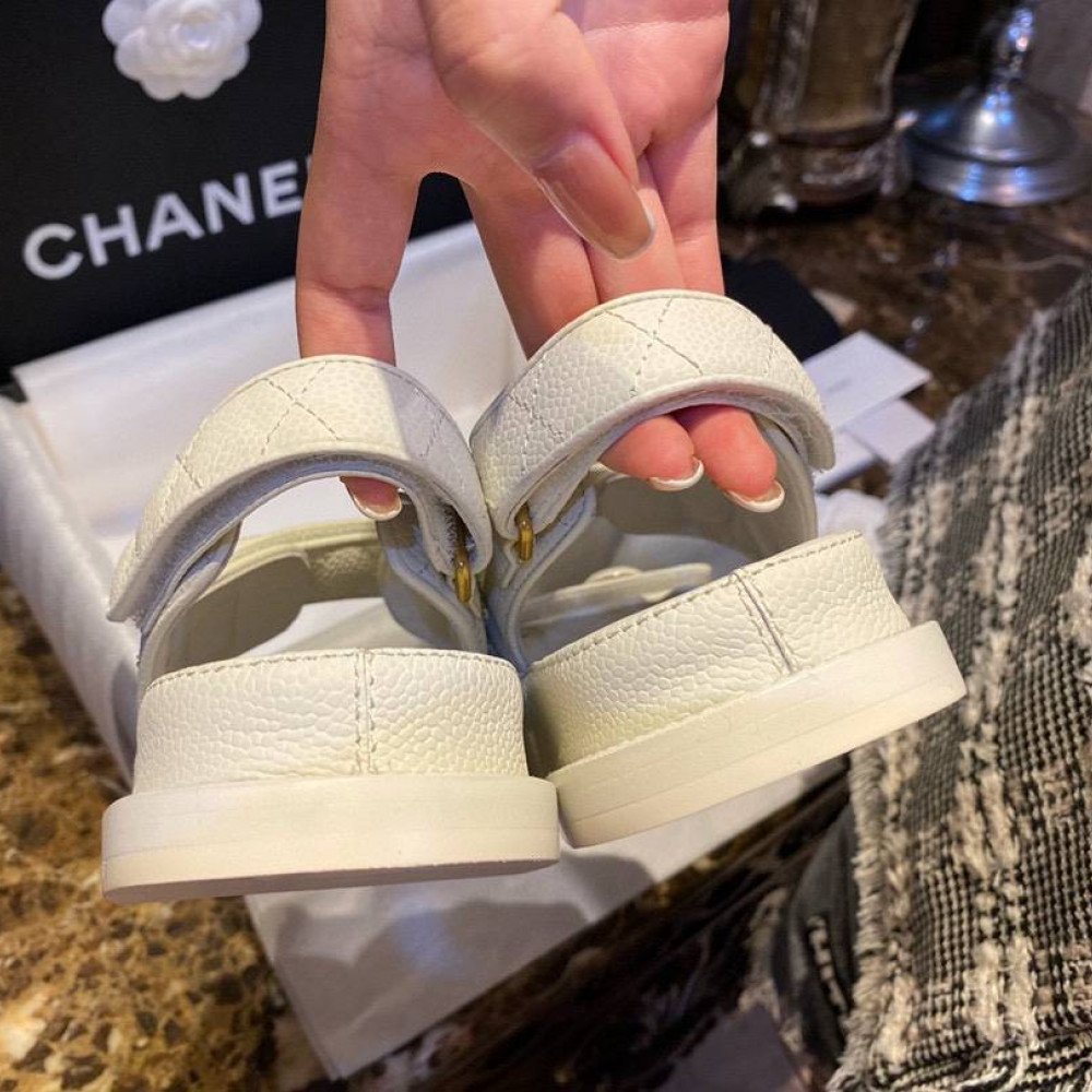 Beach shoes
