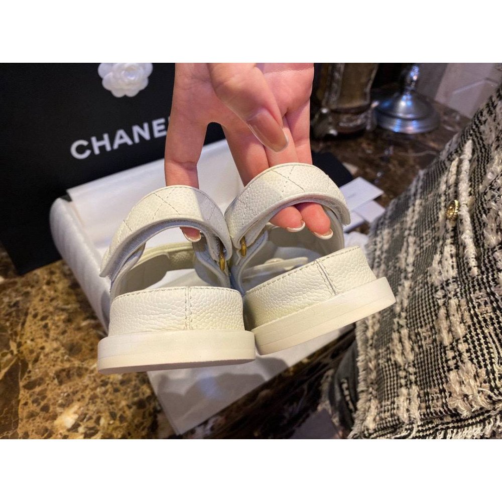 Beach shoes