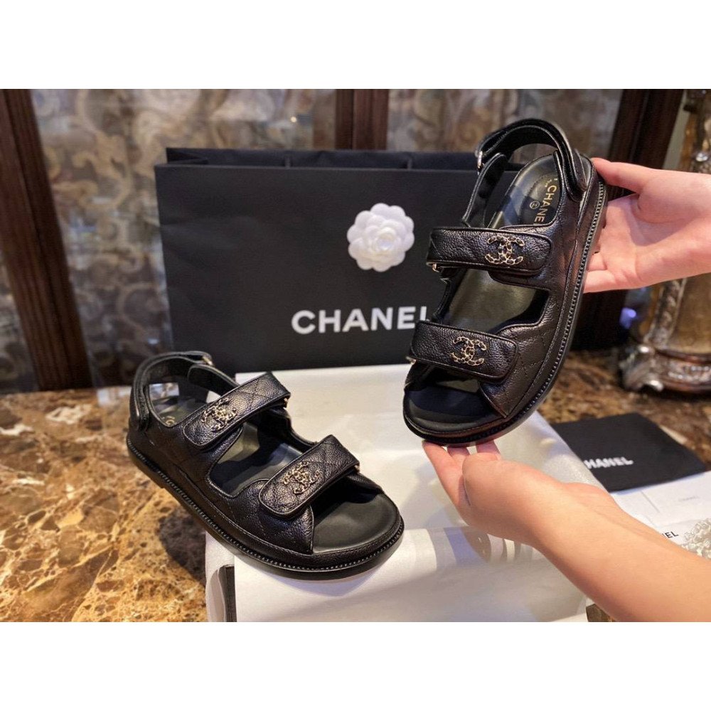 Beach shoes