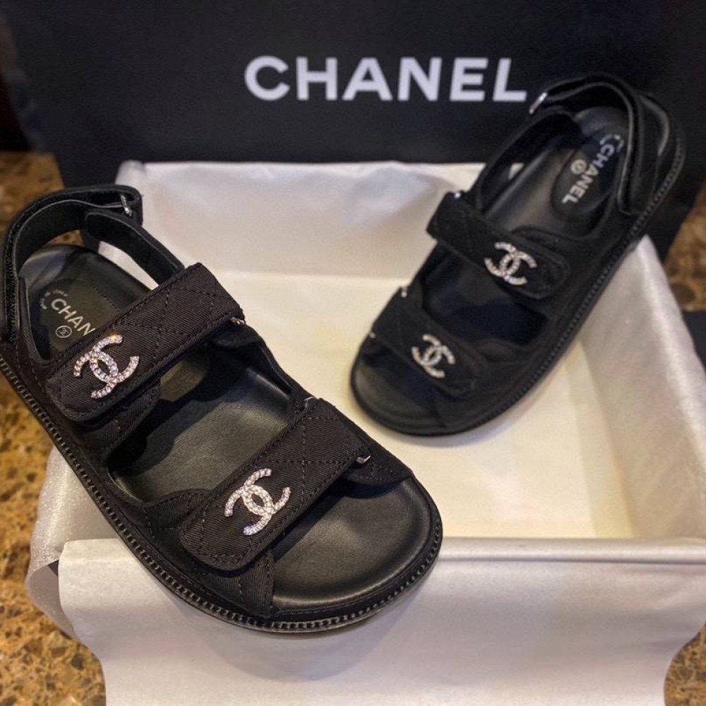 Beach shoes