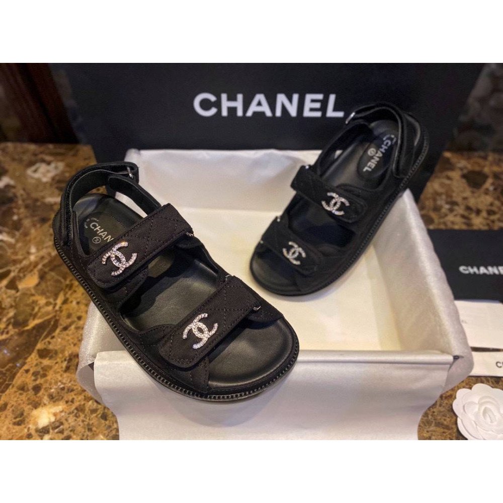 Beach shoes