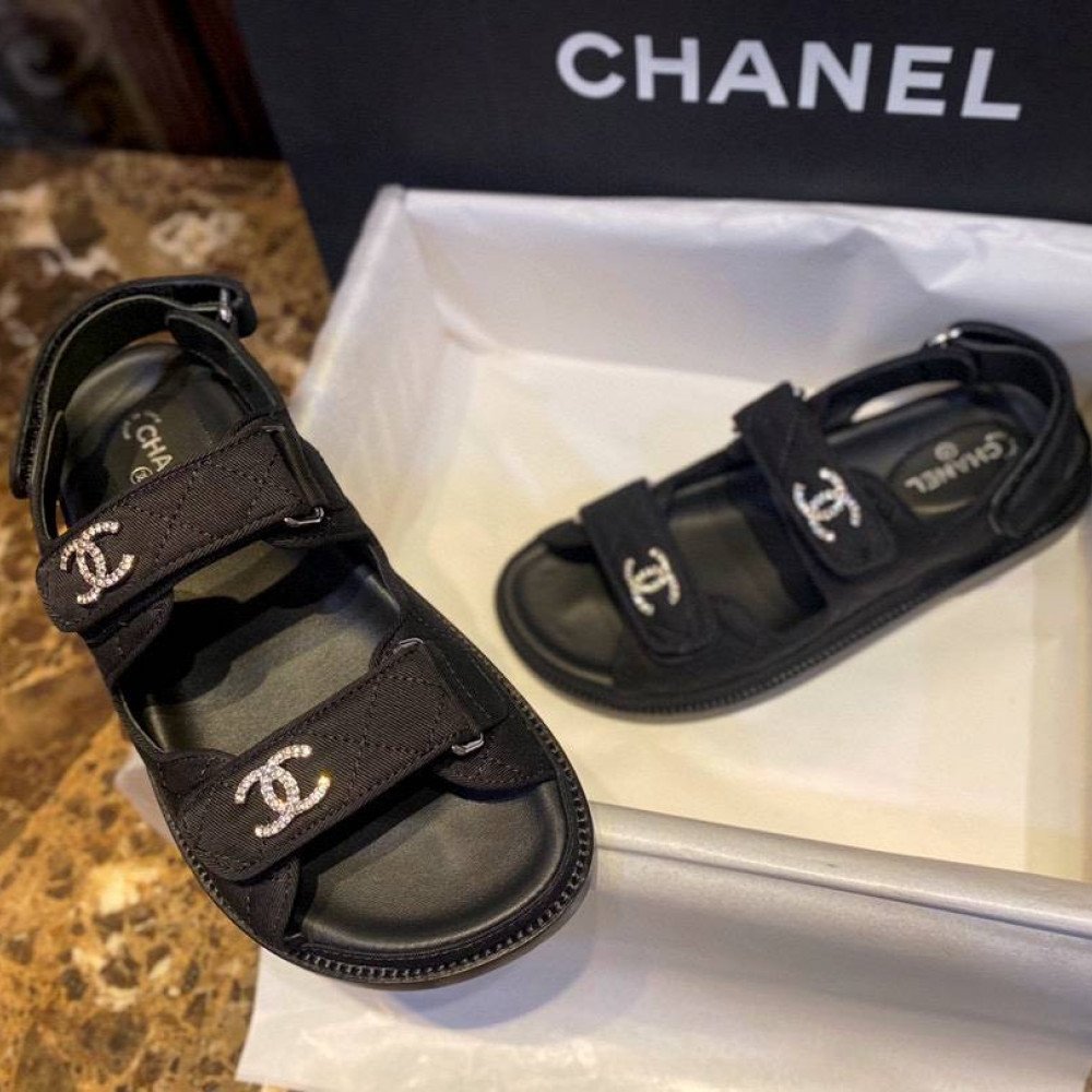 Beach shoes