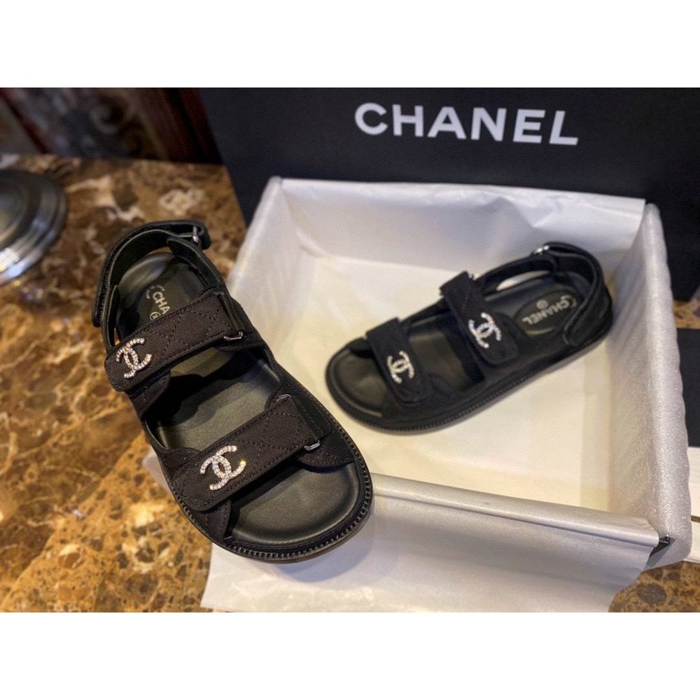 Beach shoes