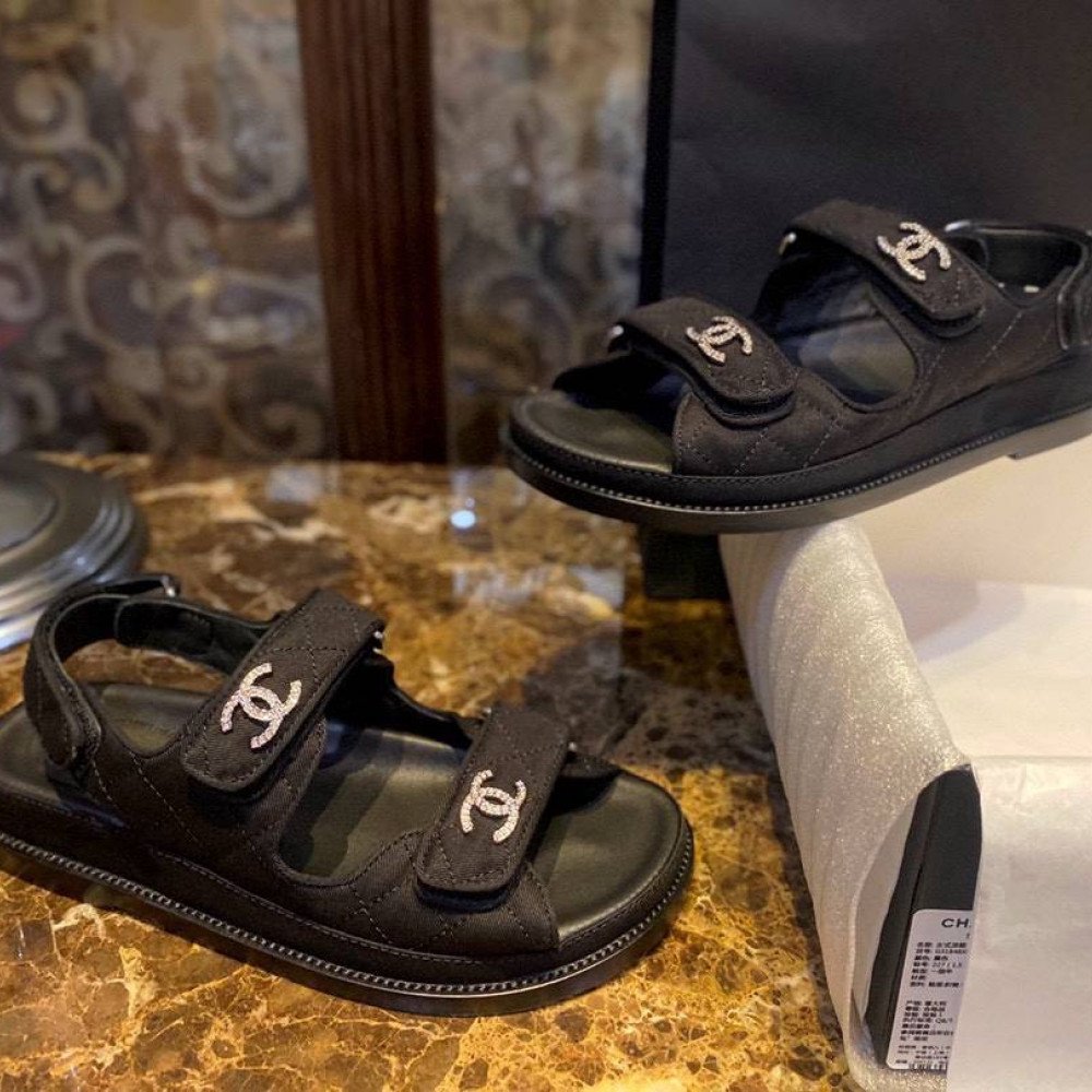 Beach shoes