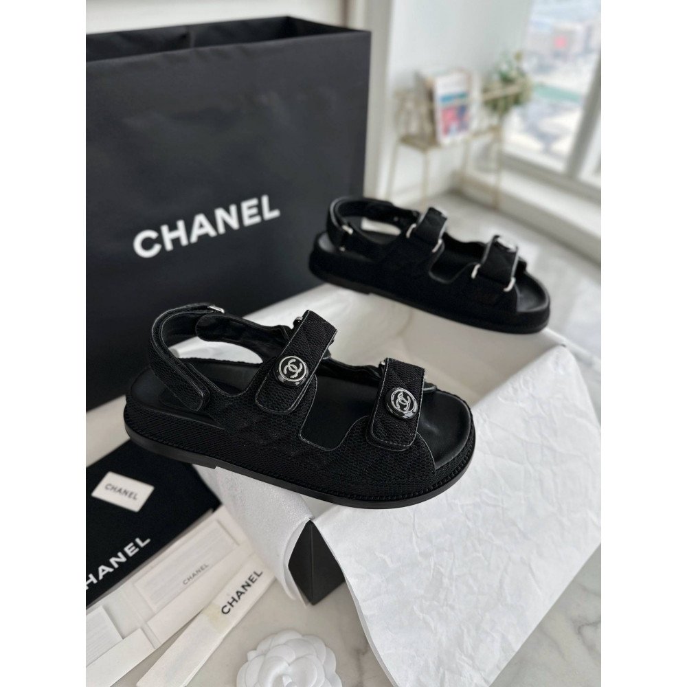 Beach shoes