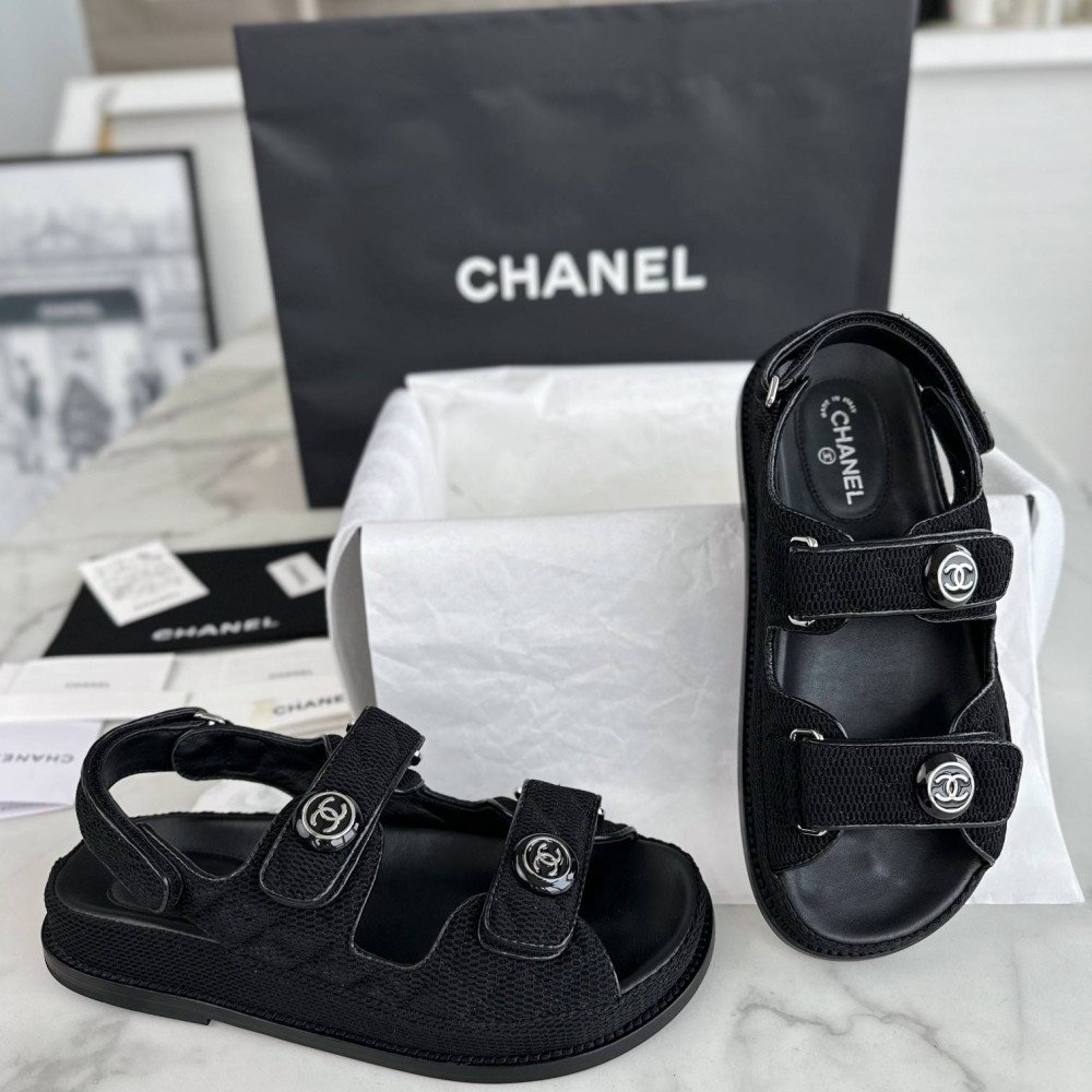 Beach shoes