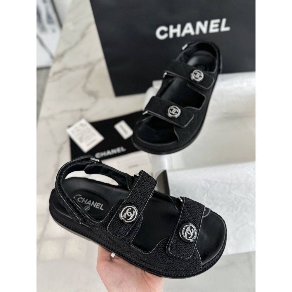 Beach shoes