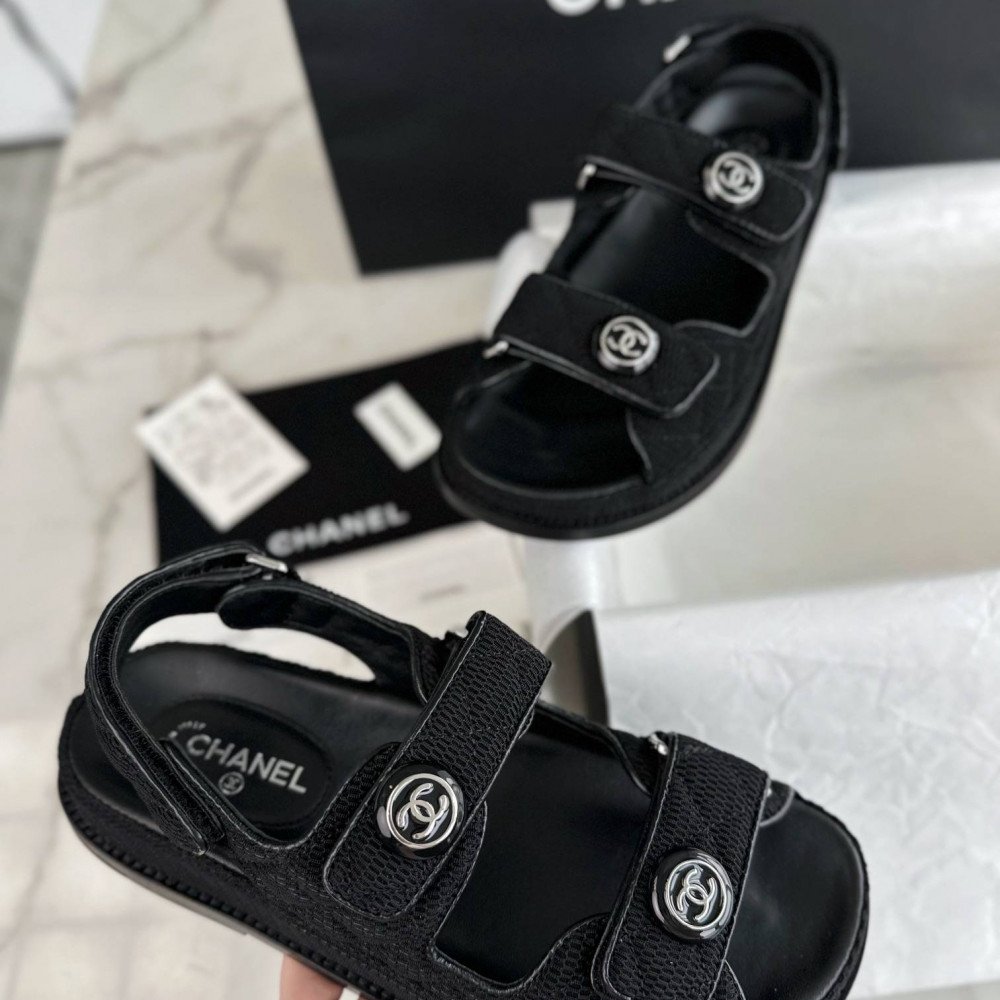 Beach shoes