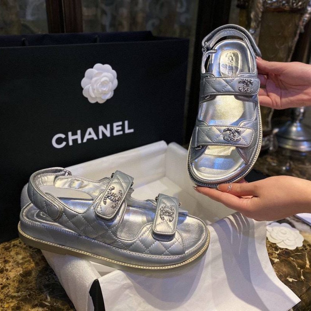 Beach shoes