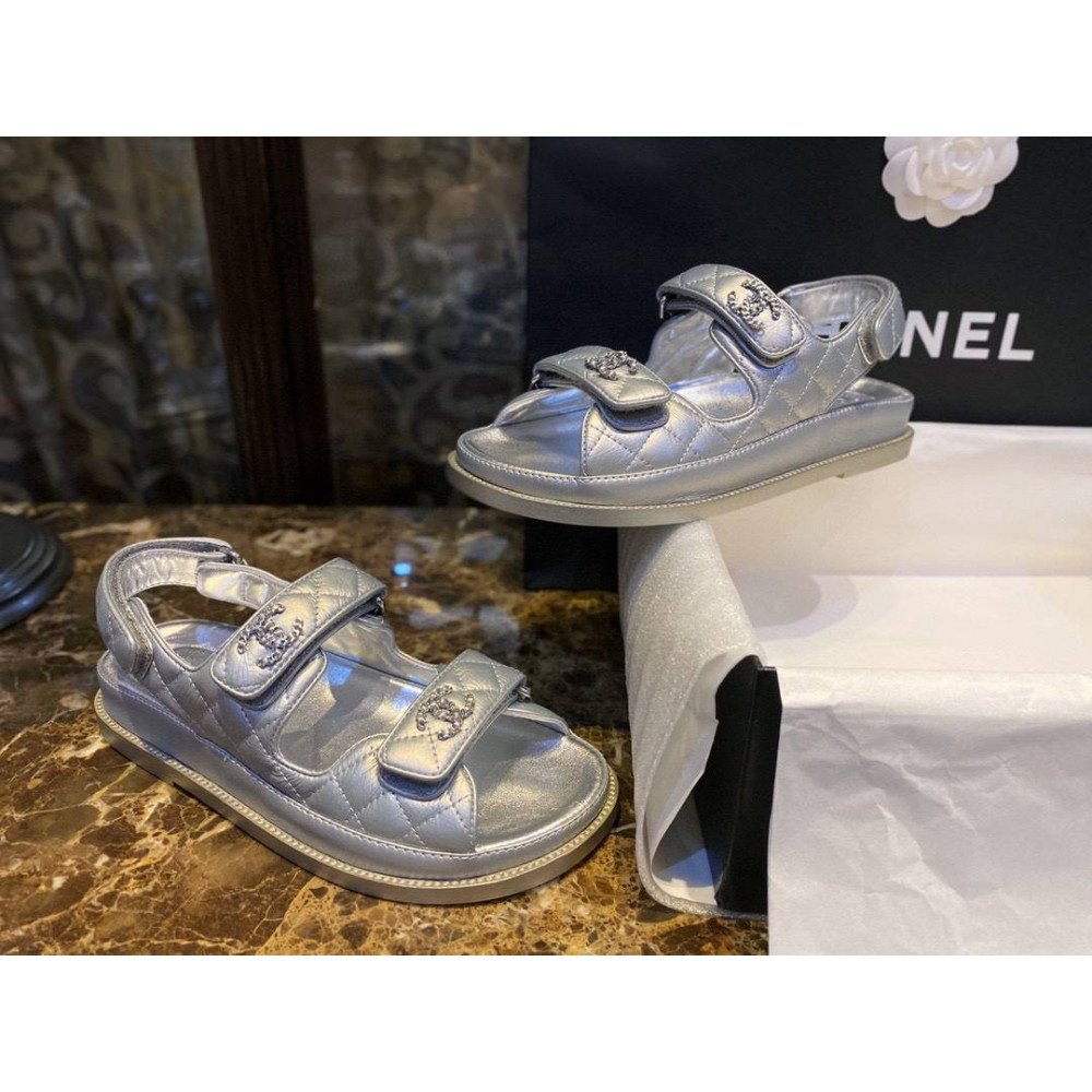 Beach shoes