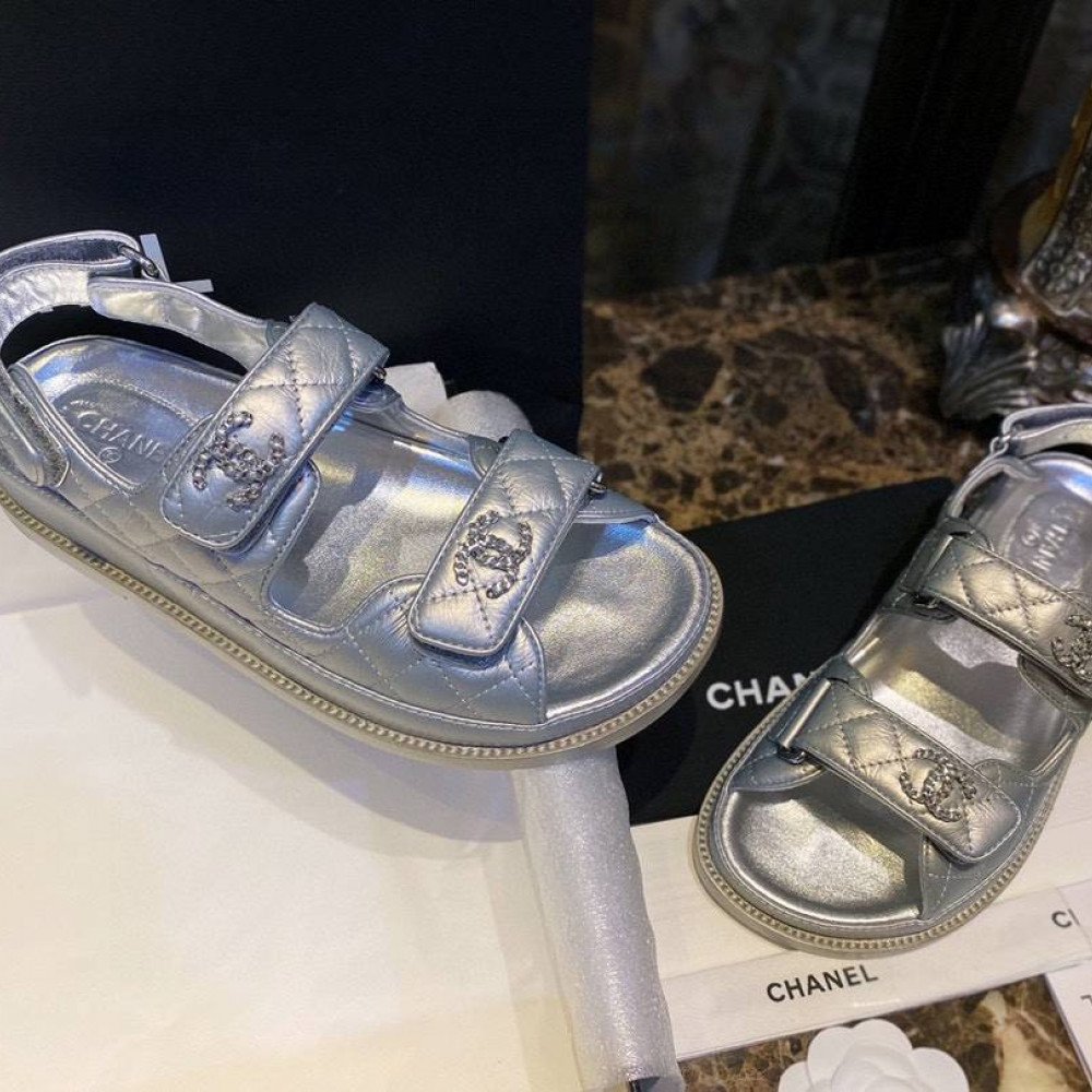 Beach shoes