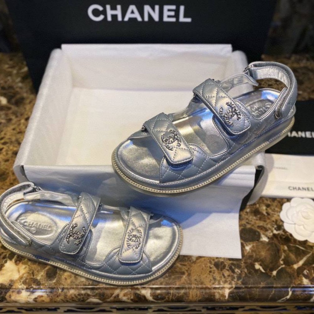 Beach shoes