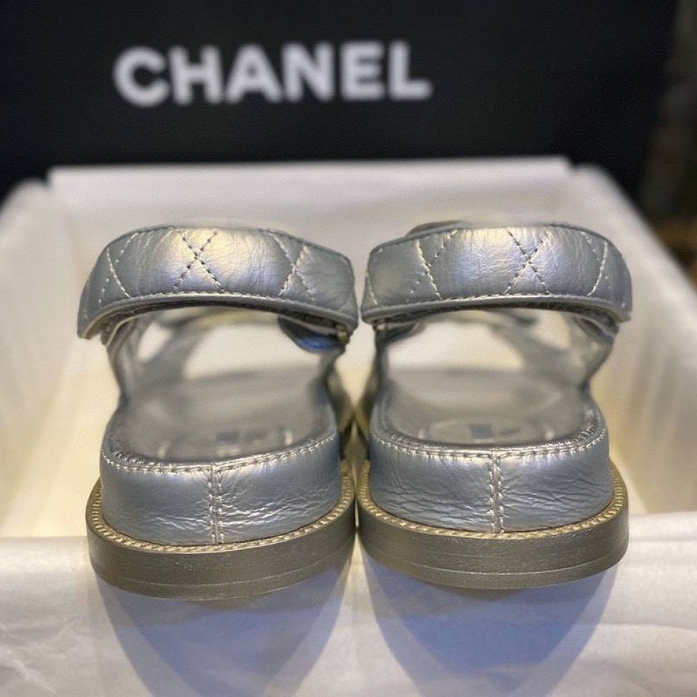 Beach shoes