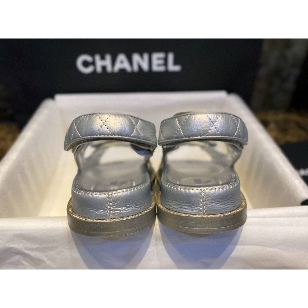 Beach shoes