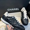 Sports shoes