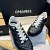 Sports shoes