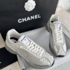 Sports shoes