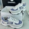 Sports shoes