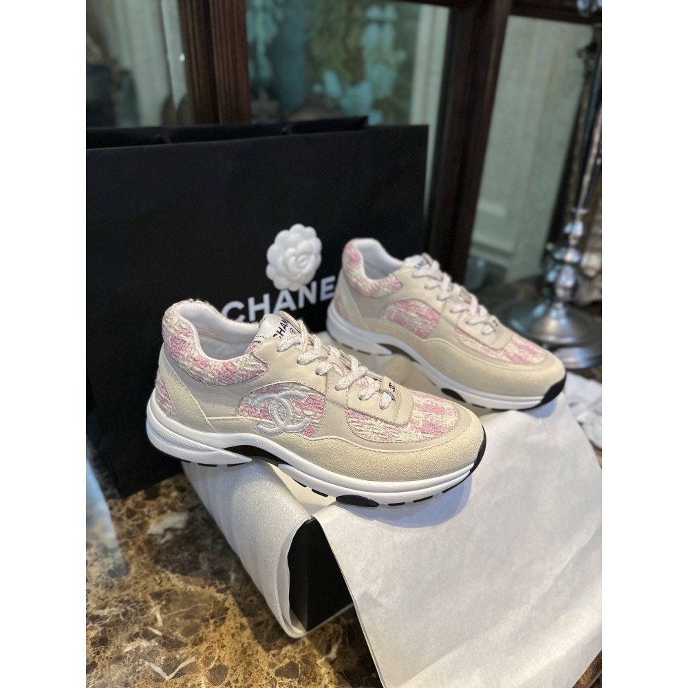 Sports shoes Sports shoes