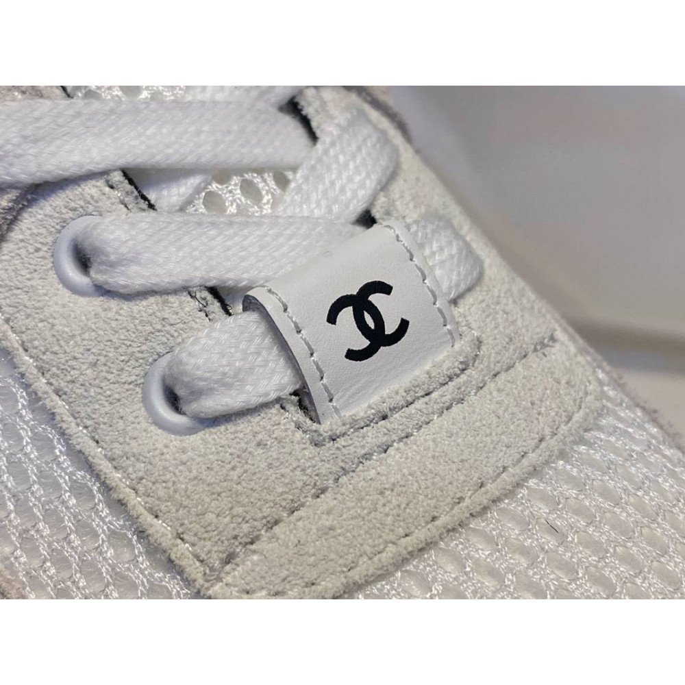Sports shoes Sports shoes