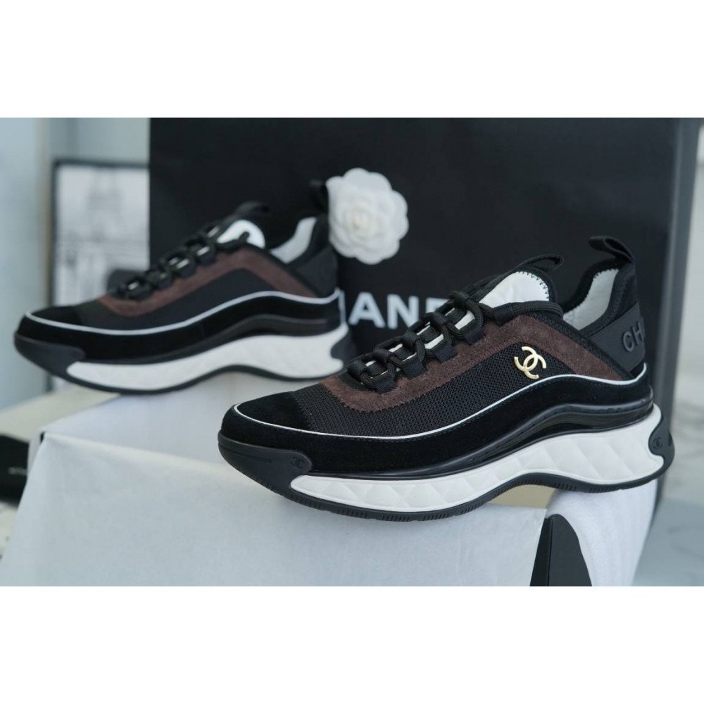 Sports shoes Sports shoes