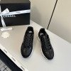 Sports shoes