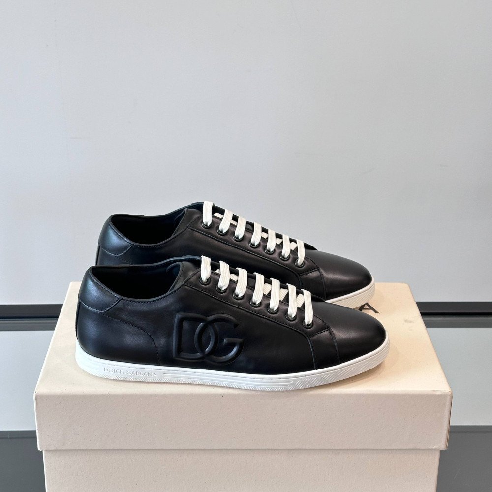 DG White sneakers