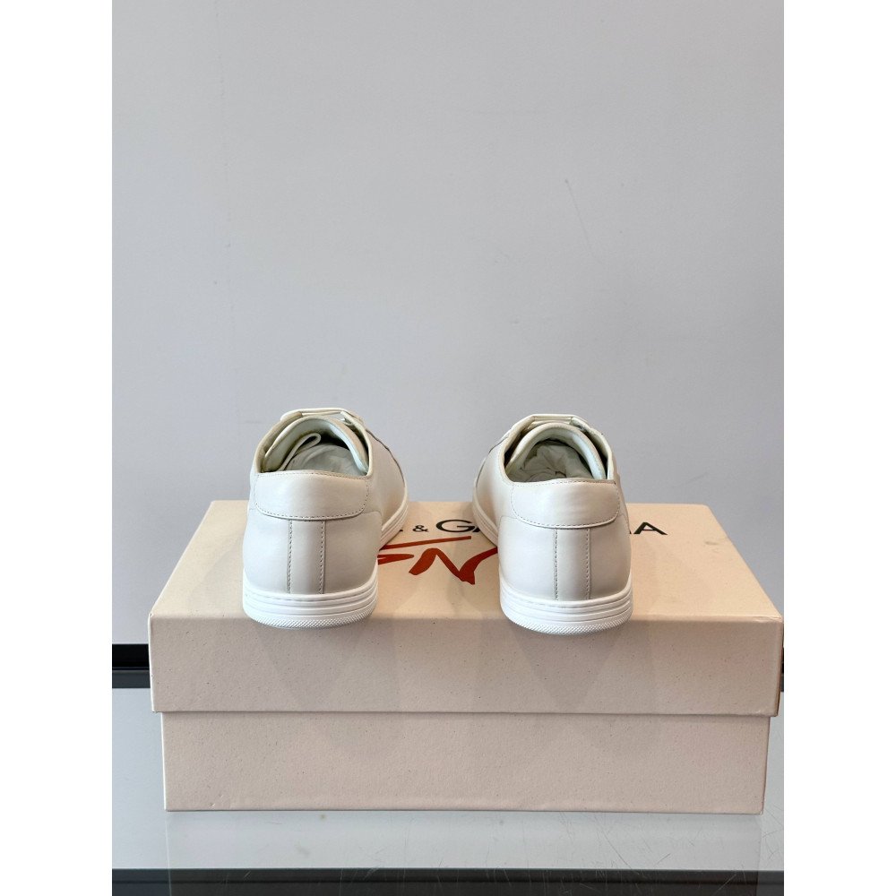 DG White sneakers