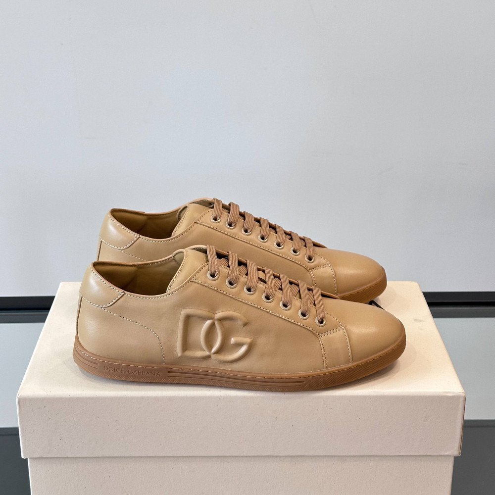 DG White sneakers