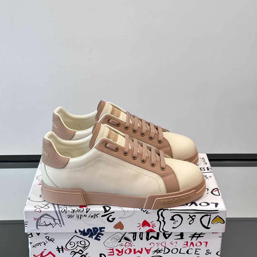 DG White sneakers
