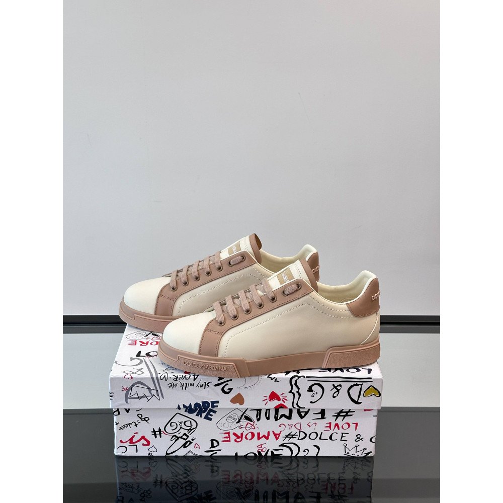 DG White sneakers