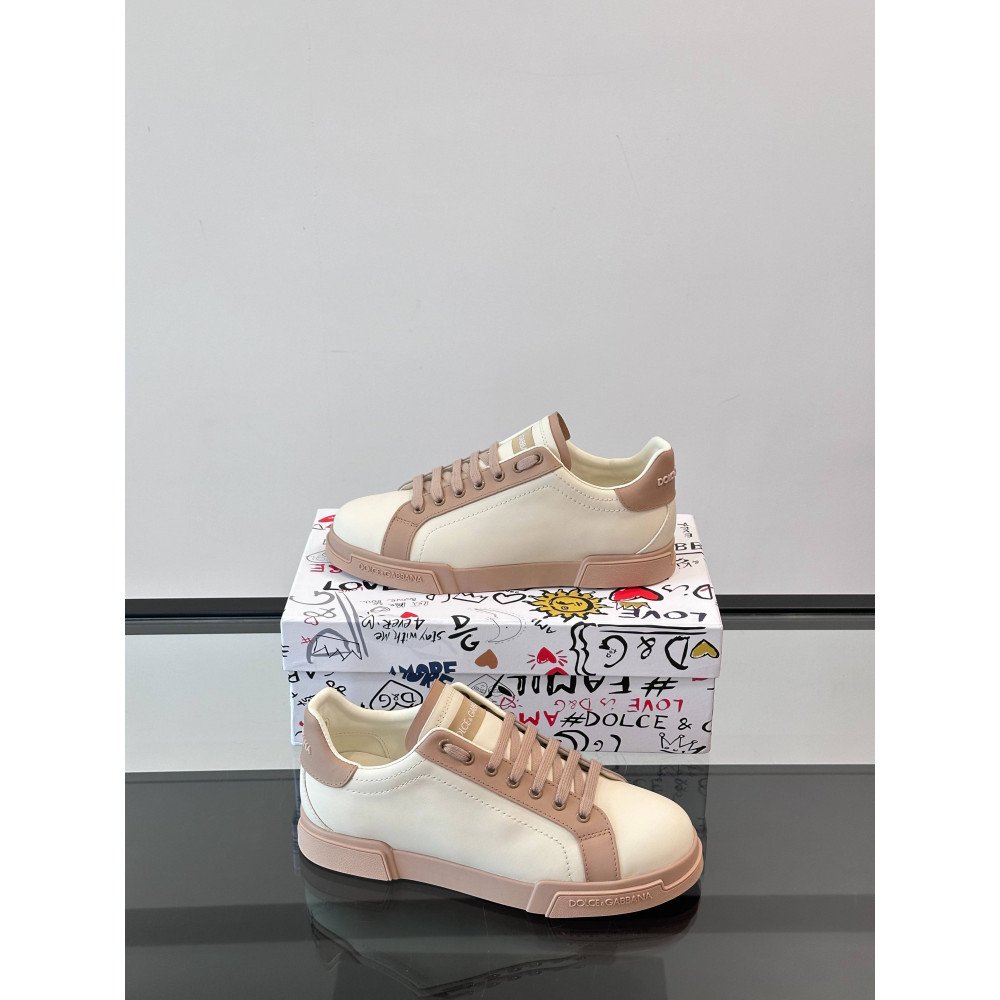 DG White sneakers