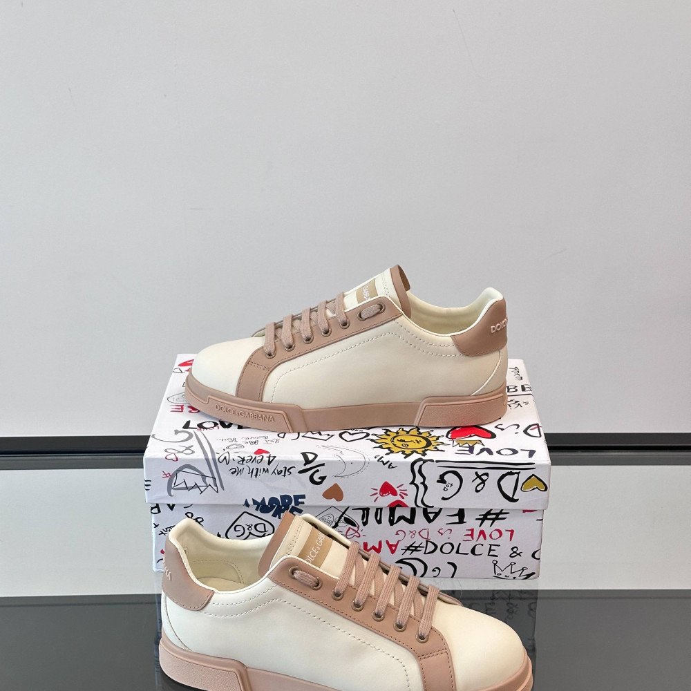 DG White sneakers