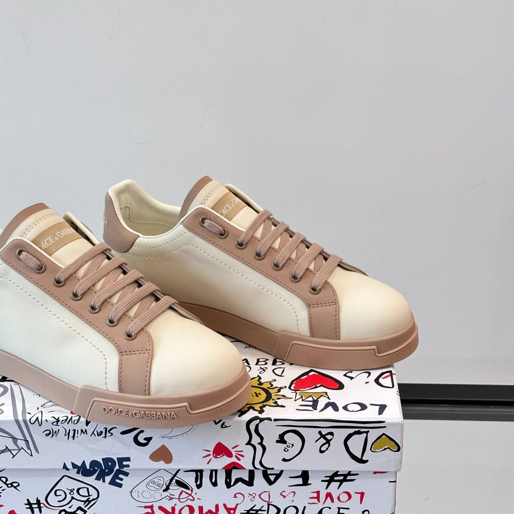 DG White sneakers