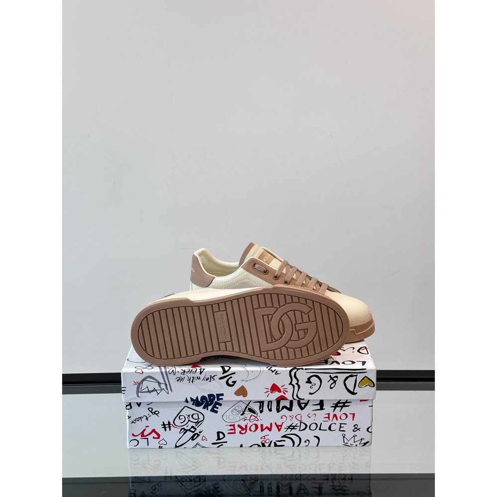 DG White sneakers