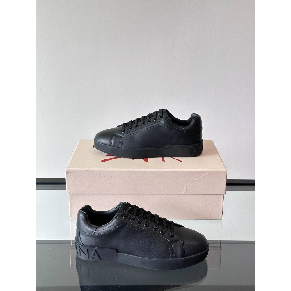 DG White sneakers