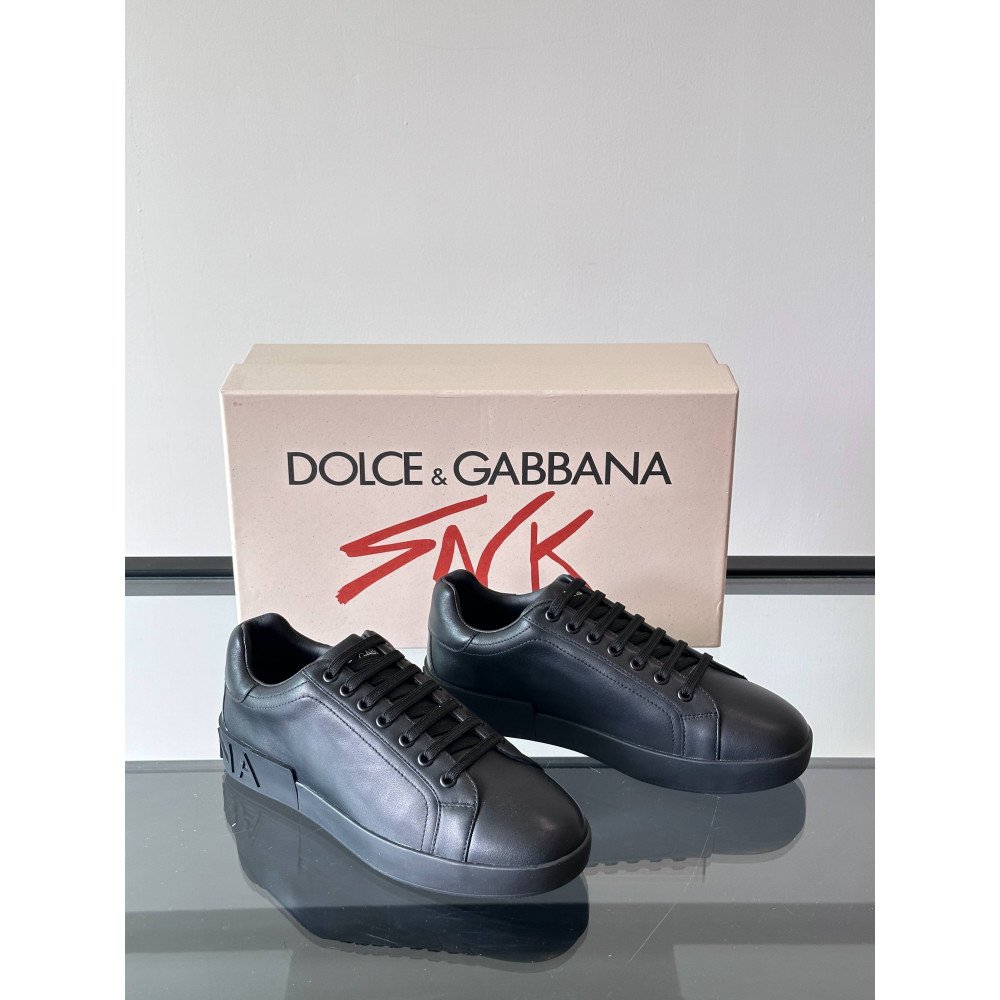 DG White sneakers