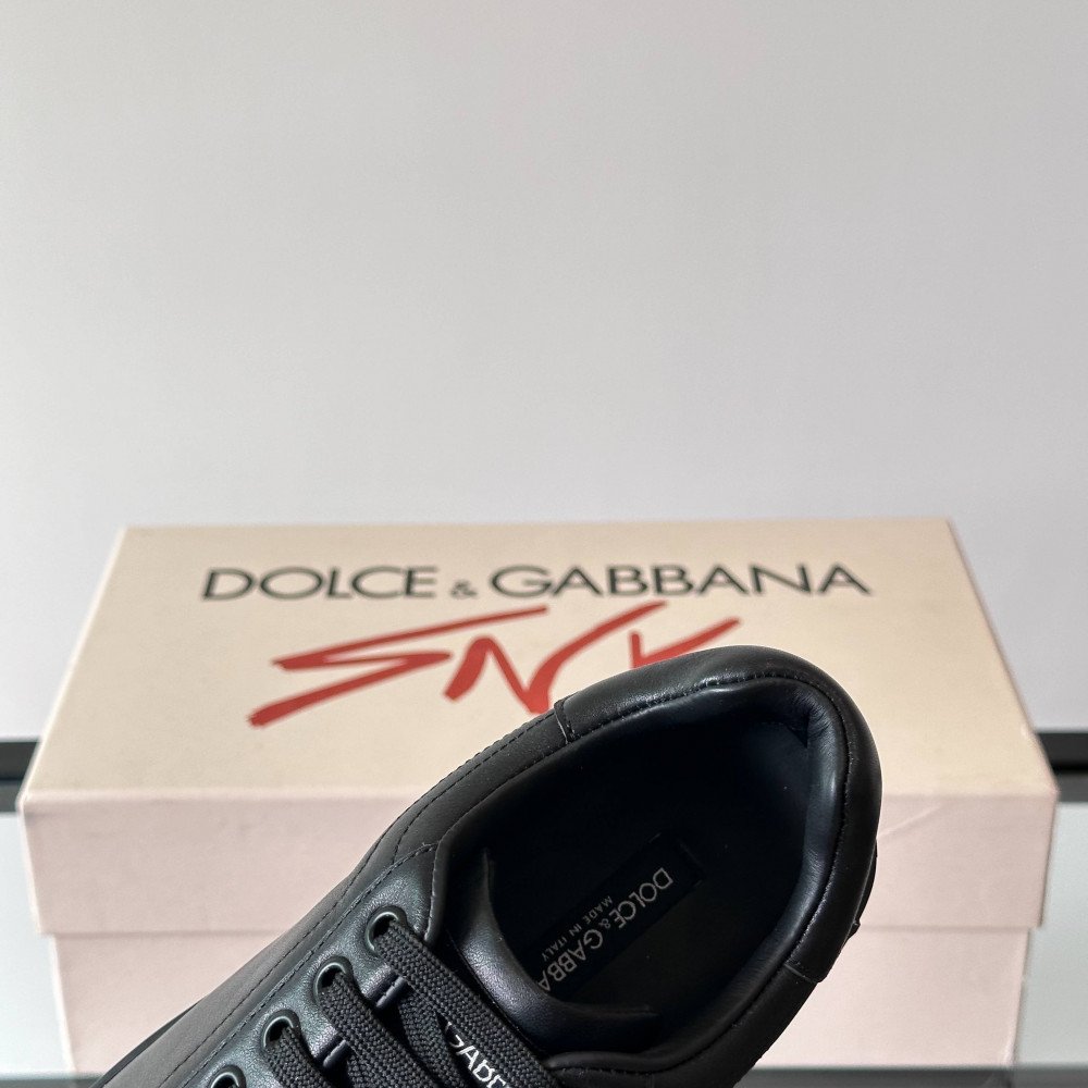 DG White sneakers
