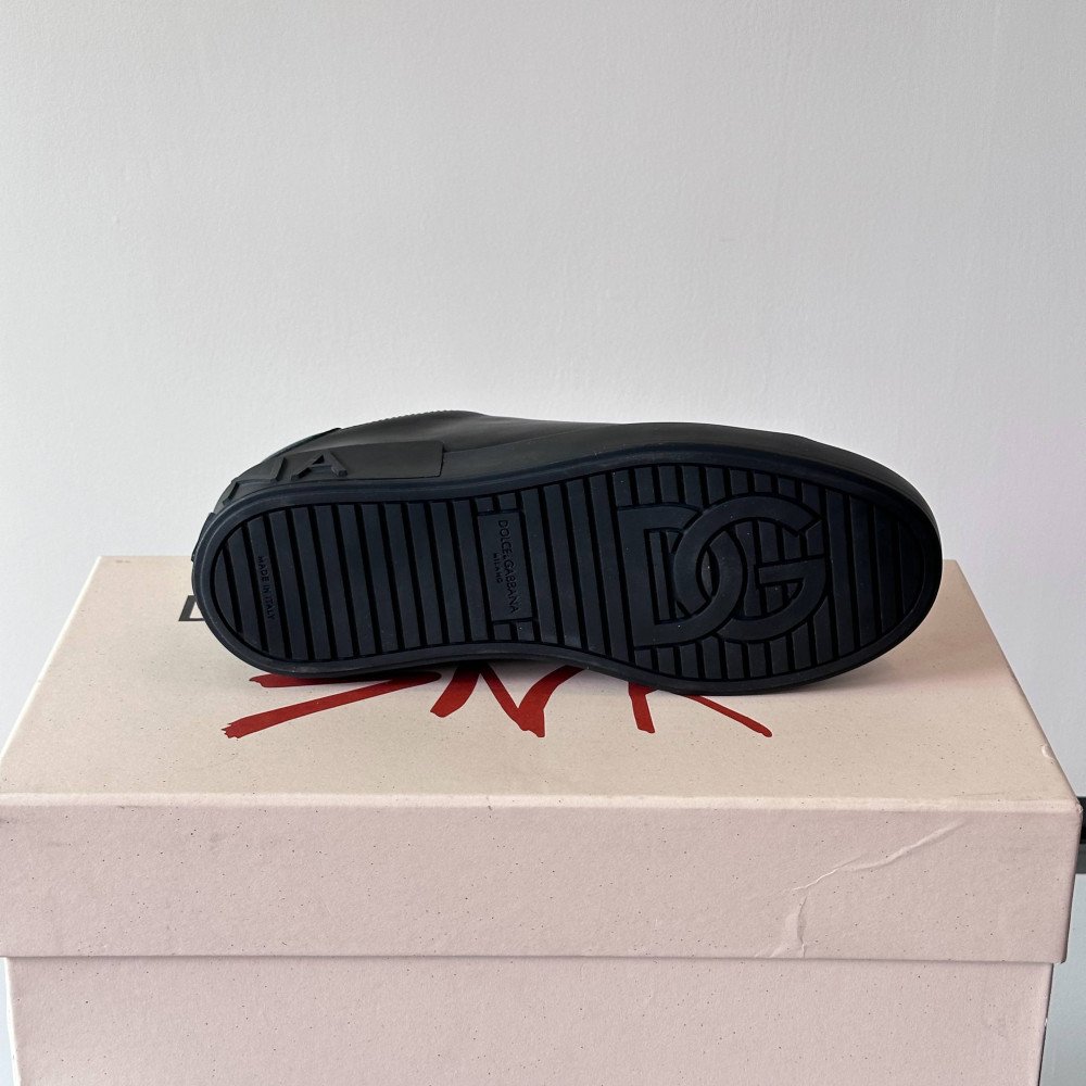 DG White sneakers